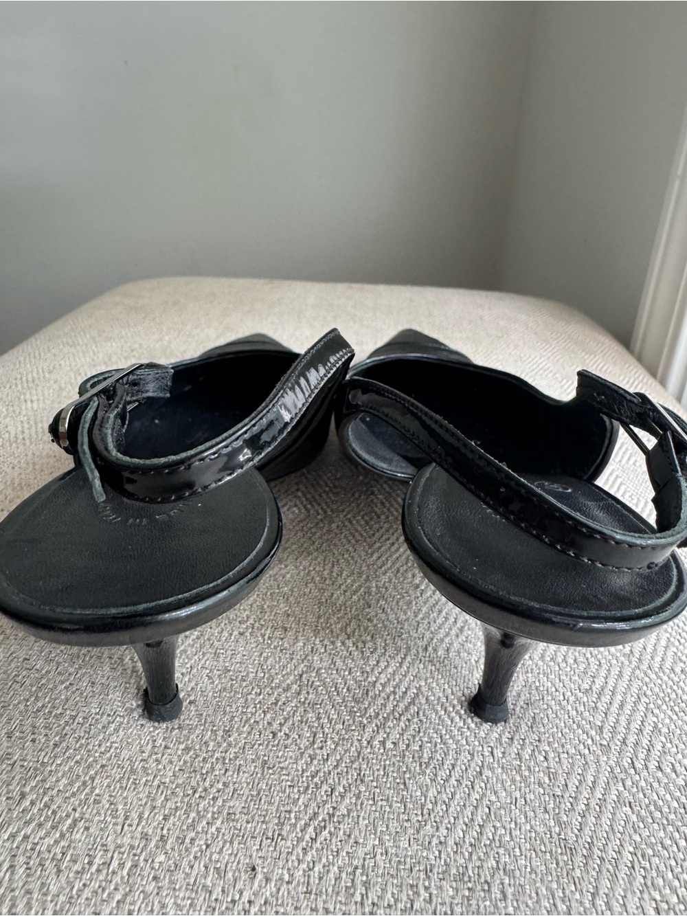 CHANEL Black Leather Pointed Slingback heels - Picture 9 of 14